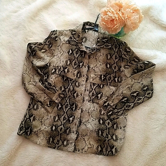 Snakeskin blouse - Picture 1 of 5